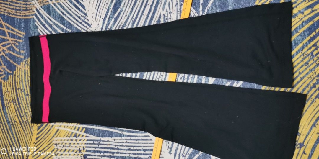 Lululemon Y2k flared groove pants (Category: Other Bottoms) located in San Jose. Submitted by thrift_ni_sir (Listing ID 1464715571, Image 2). Description: Cut tag MOP gcash MOD j&t Add shipping fee.
