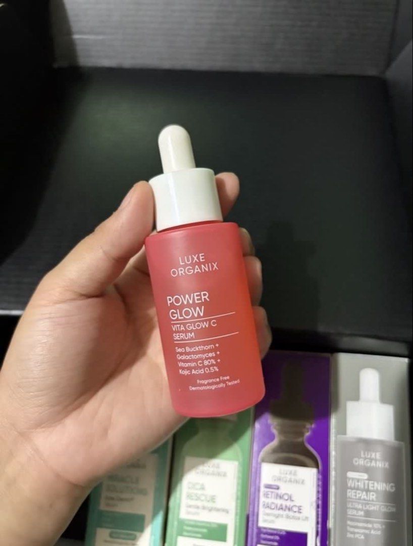 Luxe Organix Power Glow (Category: Face Care) located in Quezon City. Submitted by berrystrawng (Listing ID 1464608250, Image 2). Description: 2 pcs: both are used once ₱200 each rfs: affiliate.