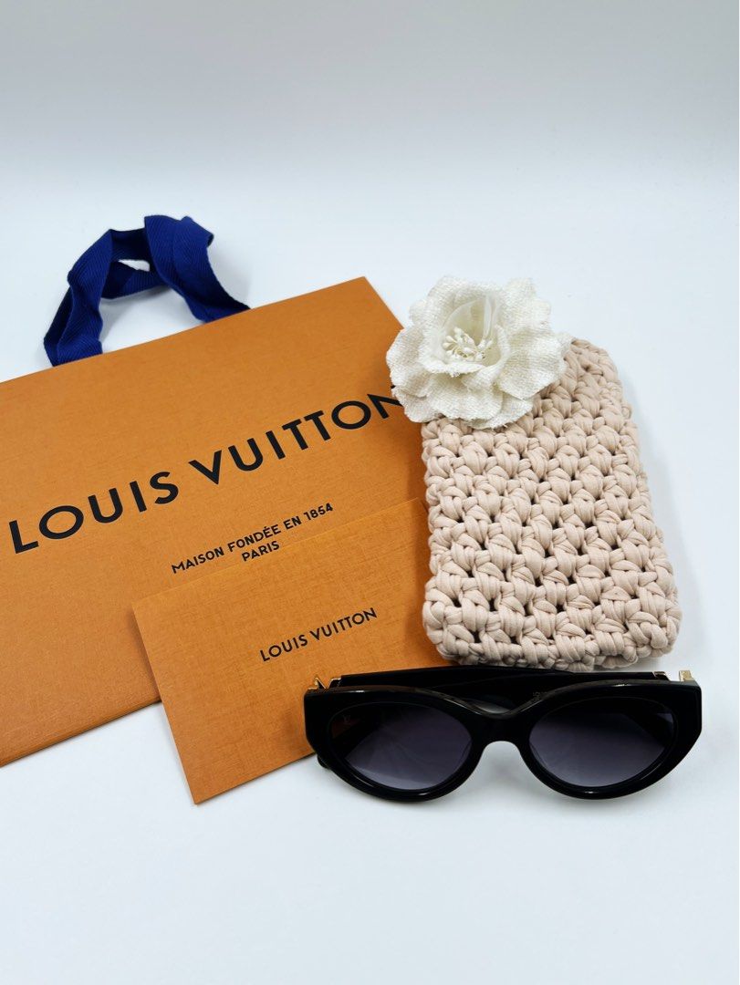 ⚜️LV go 14 Cat eye sunglass (Category: Luxury Accessories) located in Makati City. Submitted by 90sangel (Listing ID 1464759949, Image 2). Description: Serving looks from every angle. 😎🖤 — Still negotiable ✨ Check the 2nd photo for the complete inclusions. 🕶️ Complete set is also available at a different price. 🤎 — Full black lenses LV Twist signature on the temples Monogram Flower signature engraved on the end tips Transmittance :38% UV Prot