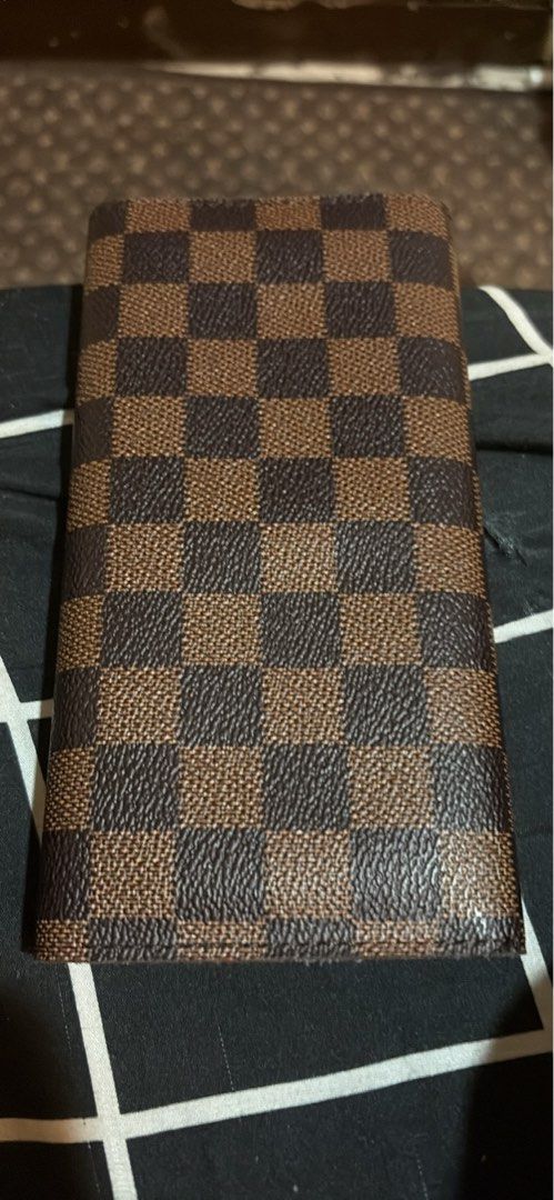 LV Long Wallet (Category: Luxury Bags & Wallets) located in Cagayan de Oro. Submitted by suta.__.ph (Listing ID 1464755306, Image 2). Description: .