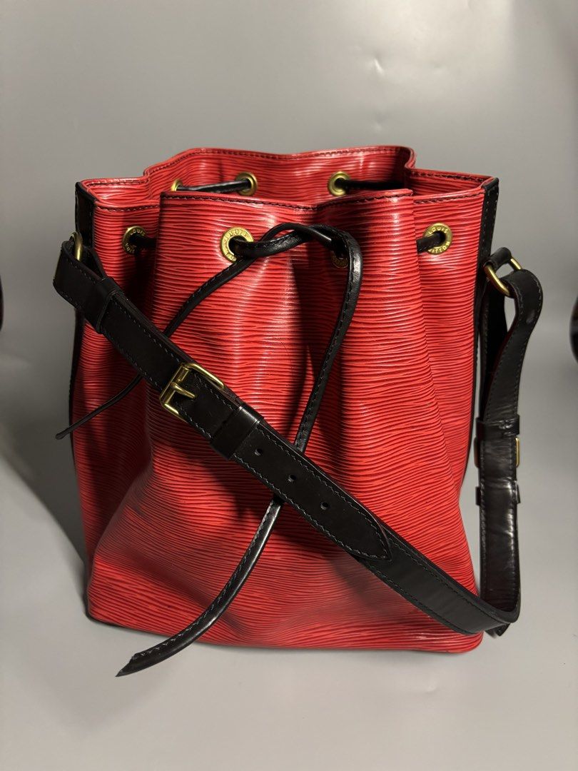 Lv Noe Bucket Bag (Authentic) (Category: Luxury Bags & Wallets) located in Cavite. Submitted by playerscollection (Listing ID 1464590744, Image 1). Description: LV NOE BUCKET BAG VERYGOOD CONDITION No major flaws 17,500 or best offer pass po sa lowball AUTHENTIC DASMARINAS LOCATION READY TO SHIP ANYTIME LALAMOVE PWEDE DIN PO .