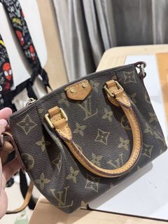 (Category: ) located in . Submitted by _farahin96zulkiflee (Listing ID 1464680491, Image 1). Description: .