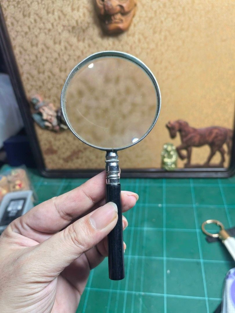 Magnifying Glass (Category: Craft Supplies & Tools) located in Cebu City. Submitted by dudes_villanueva (Listing ID 1464577290, Image 1). Description: Magnifying Glass In good condition - see all pics for overall condition. Size: 60mm in diameter.