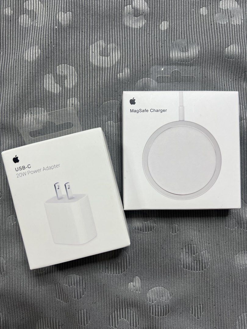 MAGSAFE CHARGER 20W POWER ADAPTER USB C (Category: Chargers & Cables) located in Manila. Submitted by as_onlineshop11 (Listing ID 1464726086, Image 1). Description: .