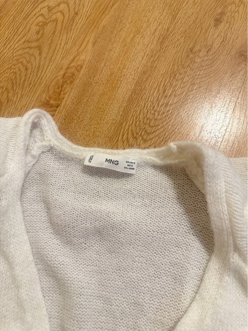 [MANGO] fluffy white cardigan (Category: Coats, Jackets and Outerwear) located in Cainta. Submitted by m4tchyyy (Listing ID 1464660860, Image 2). Description: 🍀 mode of payment: gcash or bdo 🍀 mode of delivery: j&t express, ggx, or same day delivery within metro manila feel free to inquire! 🩷.