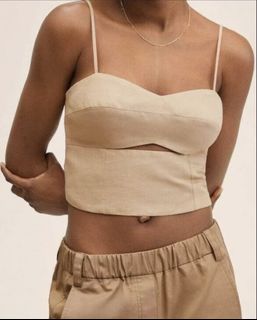 (Category: ) located in . Submitted by pawsome_closet (Listing ID 1464711017, Image 1). Description: .