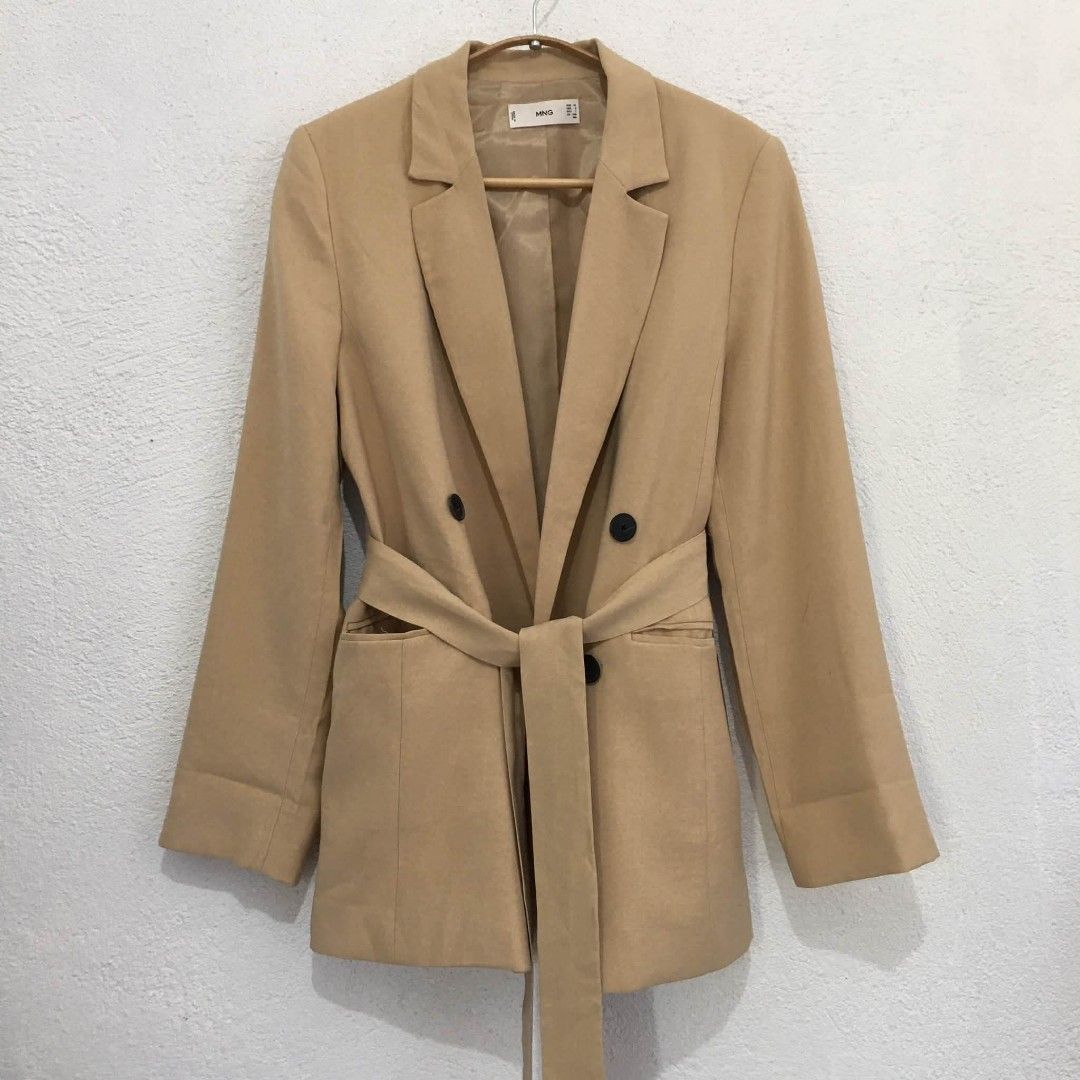 Mango Short Belted Blazercoat (Category: Coats, Jackets and Outerwear) located in Subic. Submitted by ayvee.ph (Listing ID 1464656983, Image 2). Description: Mango Short Belted Blazercoat FAVE!!!! So pretty perfect for travel 🐼 Prelove No when worn / Never worn 🏷Good as bnew Bought in store for 2885 Size: 34 on tag fits Med Bust: Upto 38 Length: 29 inches Shoulder: 16 📌Measured via tm ✅Color may differ due to lighting Price: 📍Location: Olonga