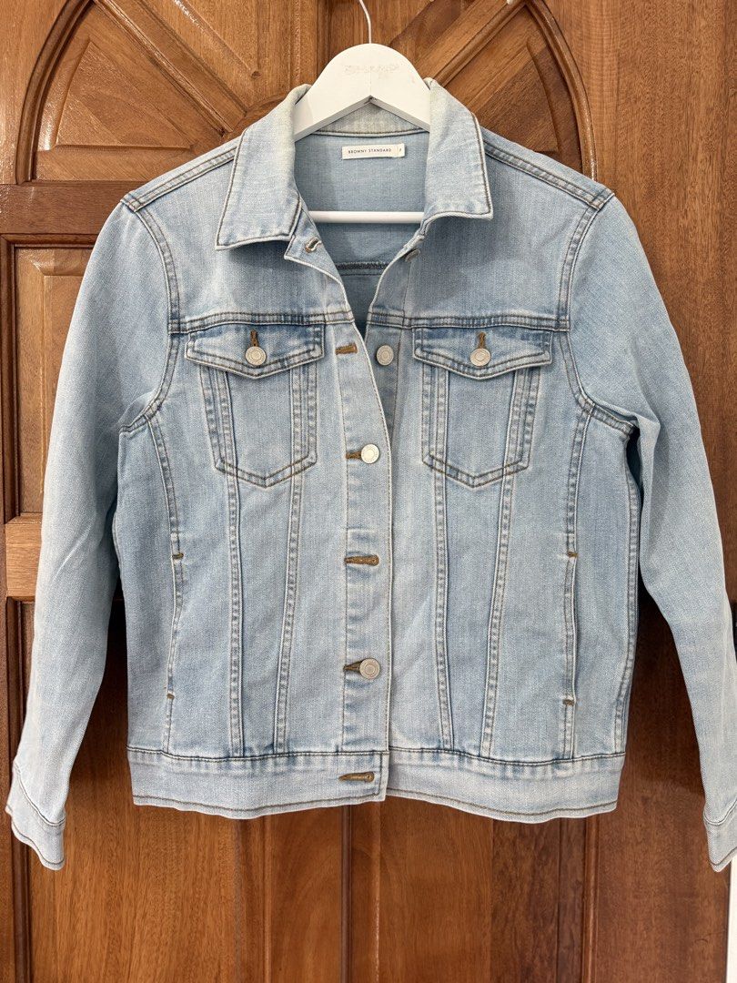 Maong Browny Standard Jacket (Category: Coats, Jackets and Outerwear) located in Naga. Submitted by sbcookieee (Listing ID 1464712400, Image 1). Description: .