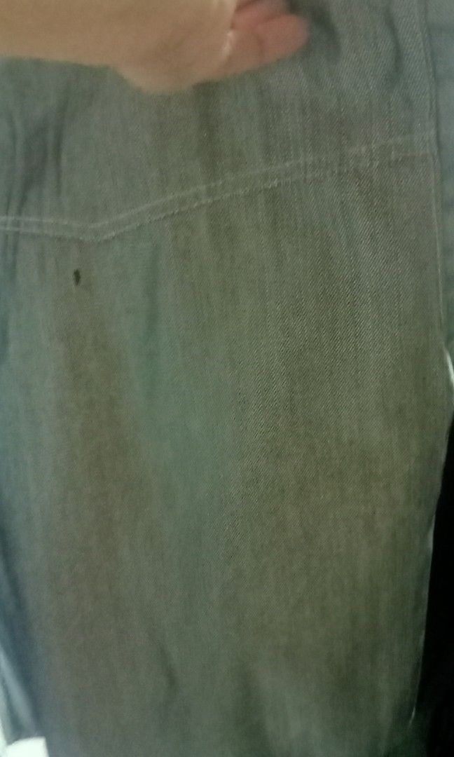 Maong top (Category: Everything Else Others) located in Paranaque City. Submitted by dimaguilaa94969 (Listing ID 1464633626, Image 2). Description: pm if int size medium to large 09260966619.