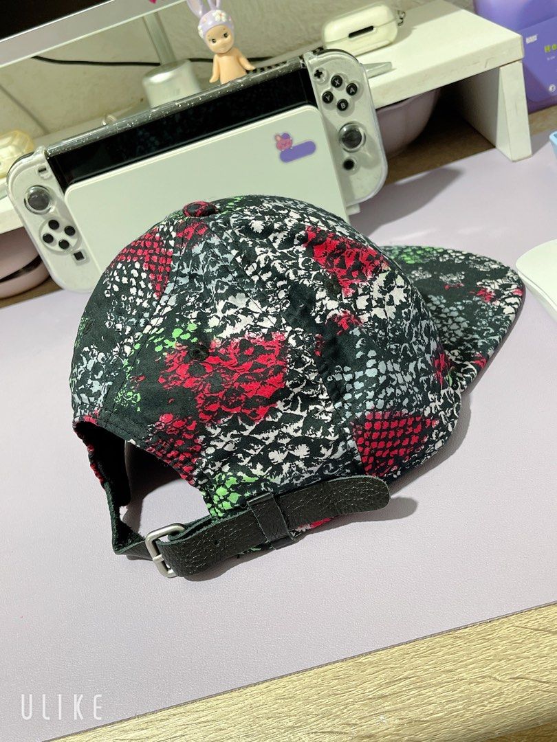Marc by marc jacobs Cap (Category: Caps & Hats) located in Angeles City. Submitted by kinadi051390 (Listing ID 1464633585, Image 2). Description: .