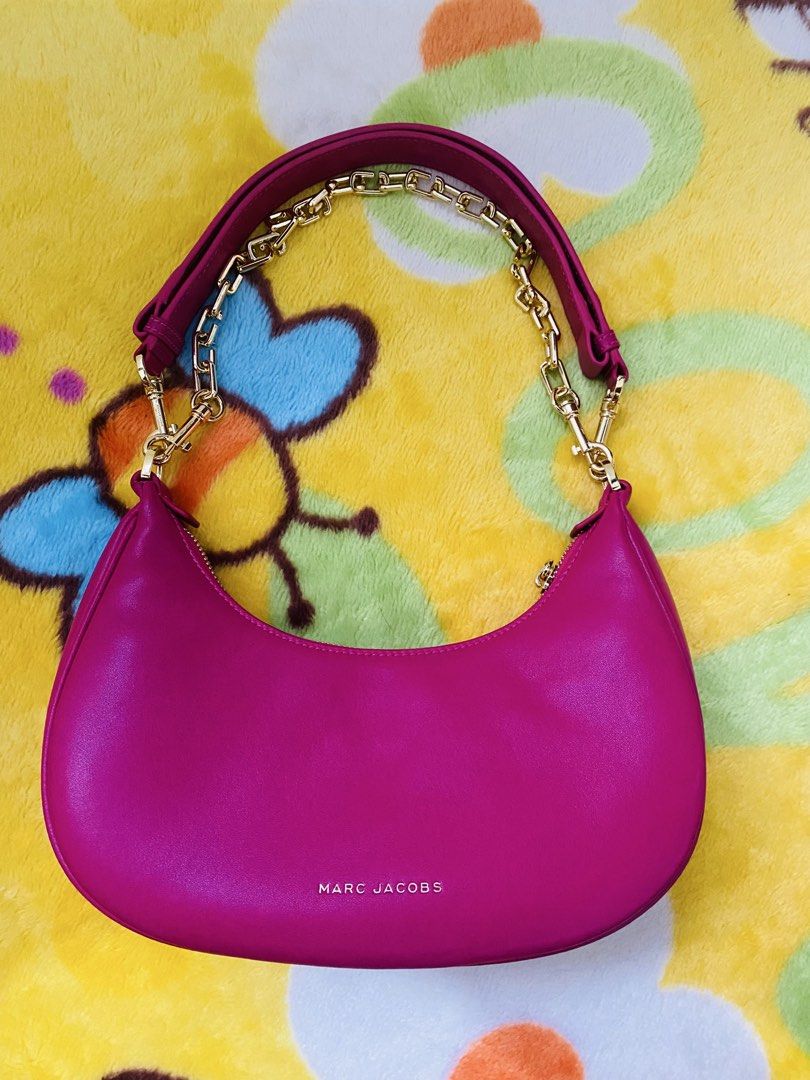 Marc Jacobs The J Marc Shoulder Bag Pink (Category: Luxury Bags & Wallets) located in San Jose del Monte. Submitted by cityhanter007 (Listing ID 1464644347, Image 2). Description: - Elegant Gold Chain and leather Strap - Signature J Marc Logo Detail - Secure Zipper Closure - hot pink color -authentic Marc jacobs the curve shoulder bag - ykk zip, with tags and made in vietnam - size: 10x5 inches .