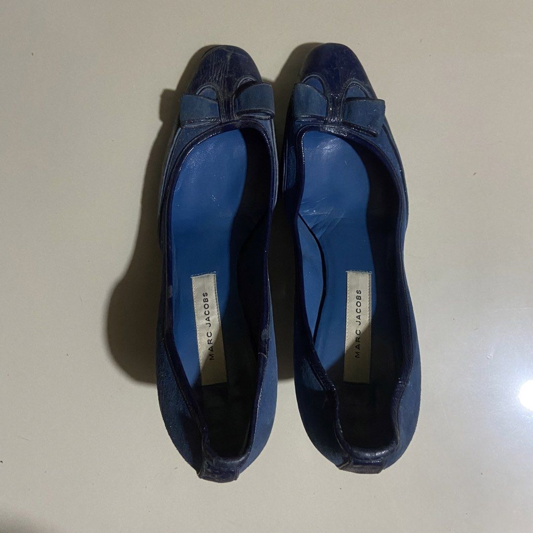 Marc Jacobs Vintage BowTie Heels (Category: Sandals) located in Cavite. Submitted by shopbygcsnly (Listing ID 1464662500, Image 1). Description: 💌 Not sure if that brand is legit 💌 Size: 36 💌 Mine = Sure Buyer! 🪄 💌 No refunds/exchange unless wrong item sent. 💌 Strictly payment first! 💌 You can do cash on delivery if you’re nearby via Lalamove. 💌 Mode of shipping: J&T Express.