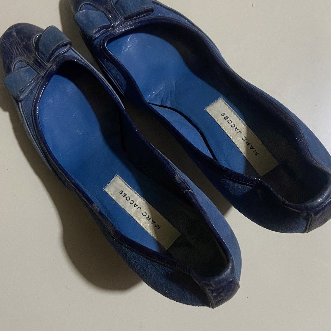 Marc Jacobs Vintage BowTie Heels (Category: Sandals) located in Cavite. Submitted by shopbygcsnly (Listing ID 1464662500, Image 2). Description: 💌 Not sure if that brand is legit 💌 Size: 36 💌 Mine = Sure Buyer! 🪄 💌 No refunds/exchange unless wrong item sent. 💌 Strictly payment first! 💌 You can do cash on delivery if you’re nearby via Lalamove. 💌 Mode of shipping: J&T Express.