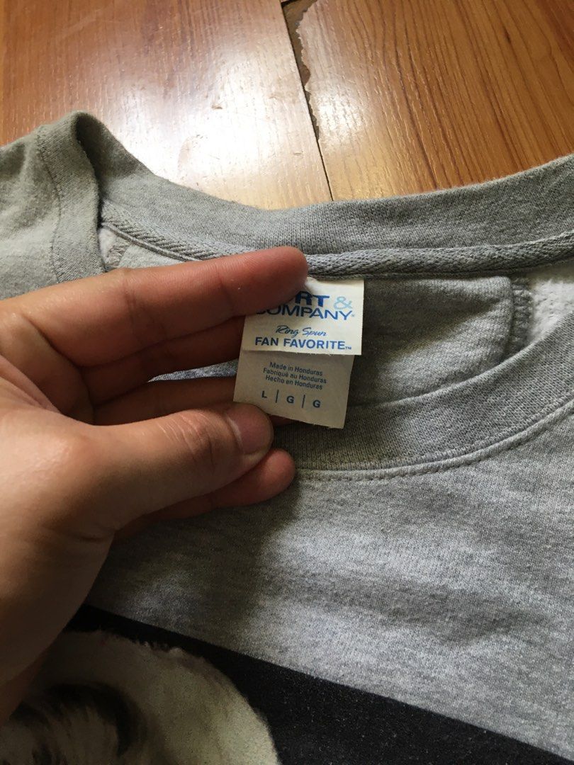 Marilyn monroe pullover (Category: Shirts) located in San Juan City. Submitted by sashoppeepipi (Listing ID 1464767977, Image 3). Description: .