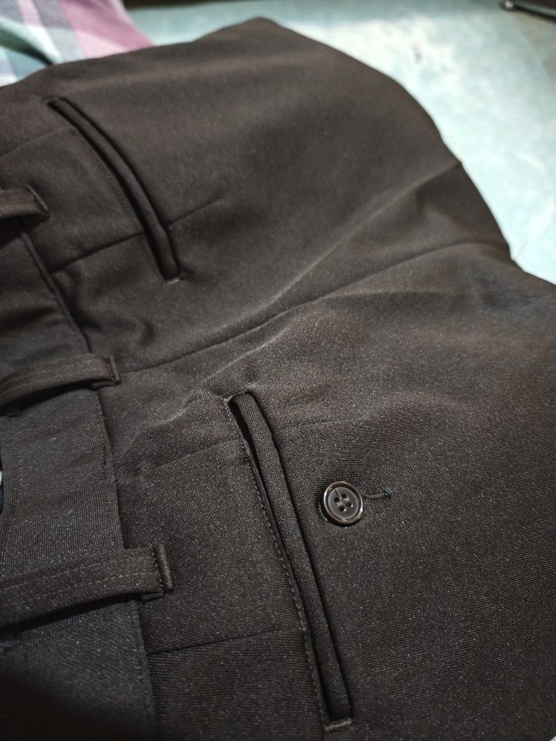 Maroon Trouser Pants (Category: Trousers) located in Calauag. Submitted by erv_1n (Listing ID 1464598879, Image 3). Description: Size 30 L - 41 Leg opening 9.