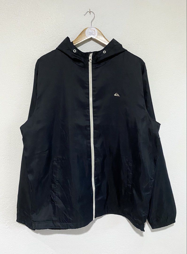Men’s Quicksilver Windbreaker (Category: Coats, Jackets and Outerwear) located in Goa. Submitted by dandd_thrift_goods (Listing ID 1464711680, Image 2). Description: ▪️ SIZE ON TAG: Large ▪️DIMES: Length 30.3| Width 24.7 ▪️COLOR RATE: 10/10 ▪️CONDITION: 9.5/10 ▪️ISSUE: Scratches.