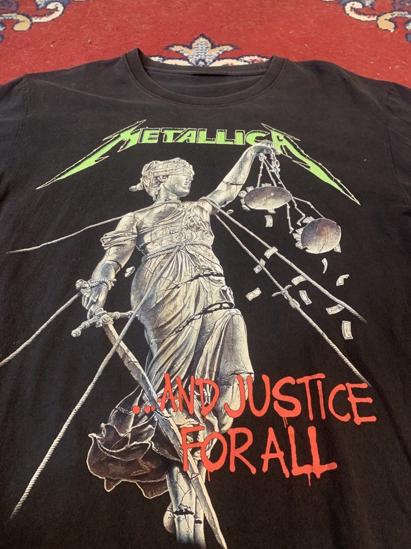 Metallica Asian bootleg (Category: Tshirts & Polo Shirts ) located in Las Pinas. Submitted by thevintagejunkiemanila (Listing ID 1464627662, Image 3). Description: Metallica 2000’s asian boot good wear and fade . Size: fits L Length: 27 Width: 22 . Php 1000 . First to comment “mine” basis.