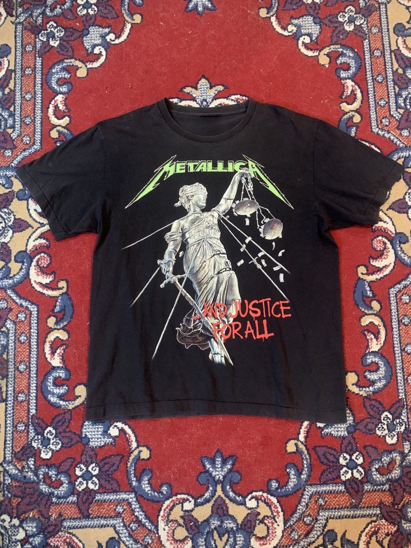 Metallica Asian bootleg (Category: Tshirts & Polo Shirts ) located in Las Pinas. Submitted by thevintagejunkiemanila (Listing ID 1464627662, Image 1). Description: Metallica 2000’s asian boot good wear and fade . Size: fits L Length: 27 Width: 22 . Php 1000 . First to comment “mine” basis.
