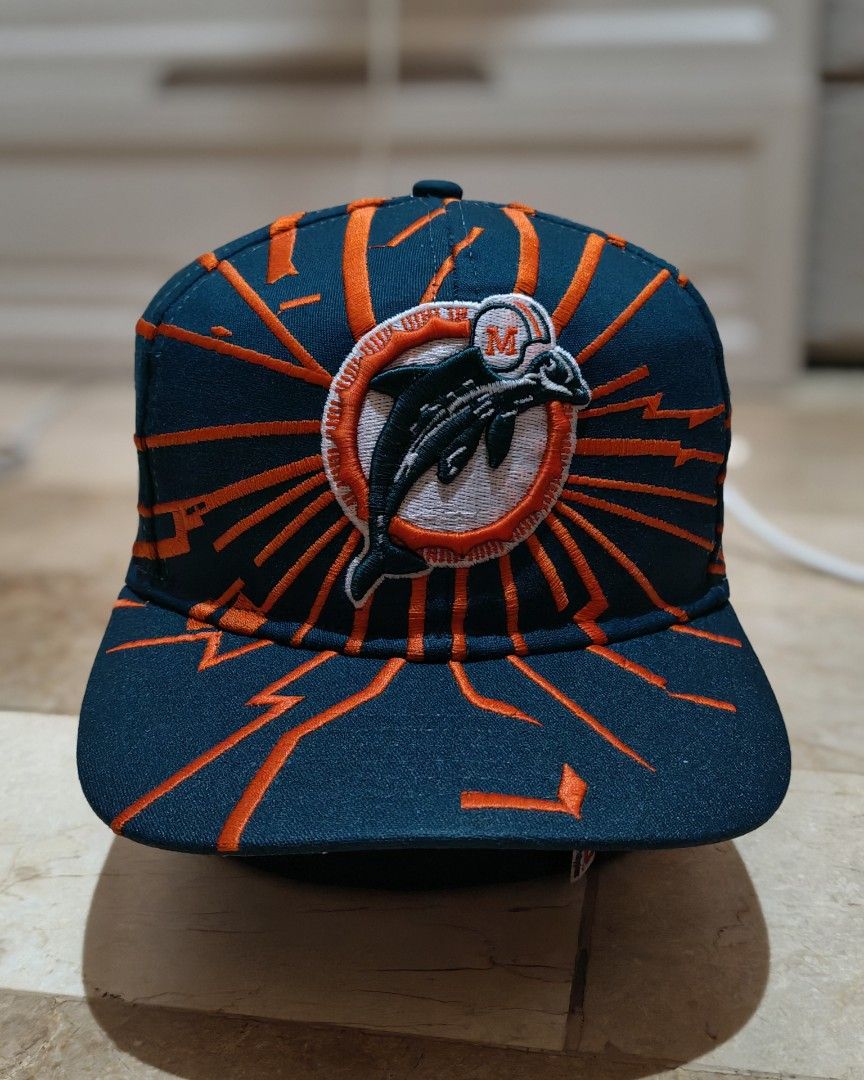 MIAMI DOLPHINS COLLISION BASEBALL HAT (Category: Caps & Hats) located in Tagum. Submitted by rxthrift_clo (Listing ID 1464713481, Image 2). Description: FS! Miami Dolphins Collision Cap Starter / Not Vintage/Replica only Gray UnderBrim No Issue/Reshaped Done Susuotin mo nalang! 750 FREESHIP 📍.