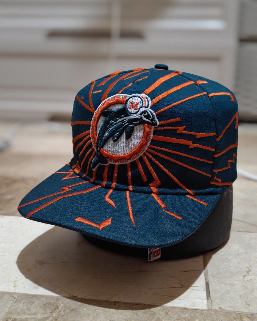 MIAMI DOLPHINS COLLISION BASEBALL HAT (Category: Caps & Hats) located in Tagum. Submitted by rxthrift_clo (Listing ID 1464713481, Image 3). Description: FS! Miami Dolphins Collision Cap Starter / Not Vintage/Replica only Gray UnderBrim No Issue/Reshaped Done Susuotin mo nalang! 750 FREESHIP 📍.