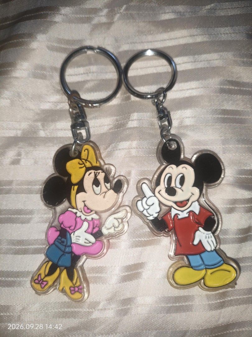 MICKEY AND MINNIE KEYCHAIN (Category: Announcements) located in Cavite. Submitted by annek_annek (Listing ID 1464743717, Image 3). Description: PLEASE DM FOR MORE INFO ITEMS ARE STILL FROM SURPLUS, PLEASE DO MANAGE OUR EXPECTATION. MOP : BDO,BPI,GCASH,MARIBANK MOD: LALAMOVE, FLASH EXPRESS.