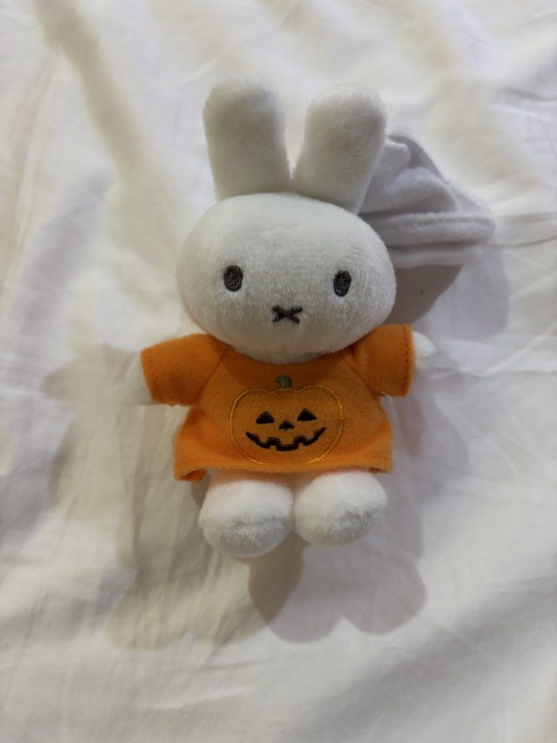 Miffy Halloween Plush Pendant (Category: Plushies & Soft Toys) located in Navotas City. Submitted by peetamellark16 (Listing ID 1464742332, Image 1). Description: - Character: Playful Miffy.