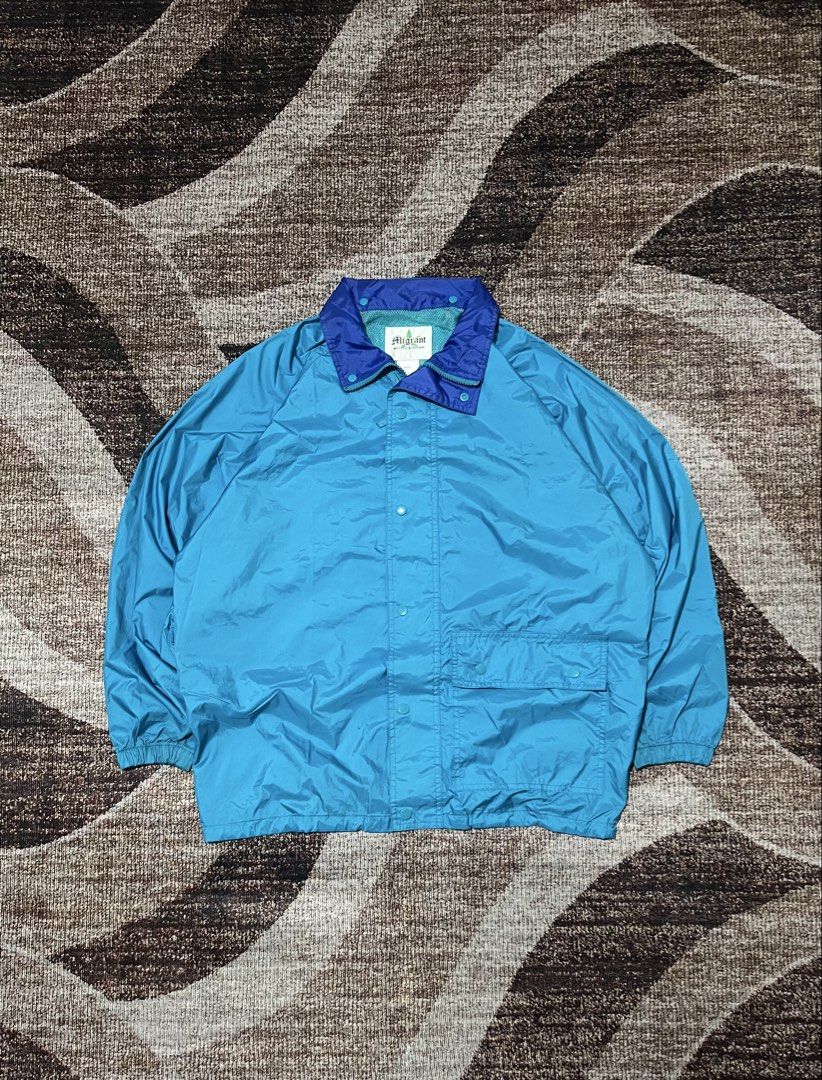 Migrant Outdoor Gear Windbreaker (Category: Coats, Jackets and Outerwear) located in Rizal. Submitted by ithriftph_ (Listing ID 1464582987, Image 1). Description: 🔻 Details 🔻 Migrant Outdoor Gear Windbreaker Mesh type inside Large on tag Width: 25" Length: 28" Color rate: 9/10 Condition: 9/10 No issue Price: 100 pesos Reminders: Color may vary due to lighting and your screen resolution. Note: Ready to wear (already washed) Mode of Payment: 📌 G