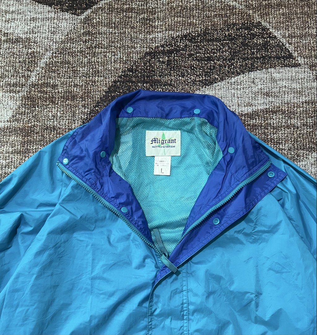 Migrant Outdoor Gear Windbreaker (Category: Coats, Jackets and Outerwear) located in Rizal. Submitted by ithriftph_ (Listing ID 1464582987, Image 2). Description: 🔻 Details 🔻 Migrant Outdoor Gear Windbreaker Mesh type inside Large on tag Width: 25" Length: 28" Color rate: 9/10 Condition: 9/10 No issue Price: 100 pesos Reminders: Color may vary due to lighting and your screen resolution. Note: Ready to wear (already washed) Mode of Payment: 📌 G