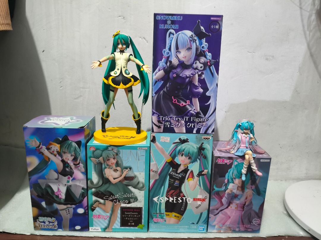 MIKU LOT SALE (Category: Figurines & Statues) located in Caloocan City. Submitted by clevatess (Listing ID 1464676766, Image 1). Description: All Items are BIB (Back in Box) except Project Diva Miku Pansy Ver.