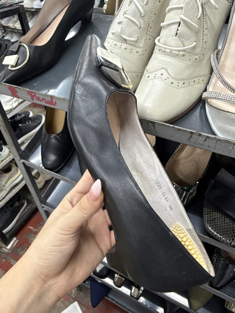 Millie's Black Pointed Toe Heels Size 225 (Category: Heels) located in Manila. Submitted by fastlion.584bdf (Listing ID 1464734390, Image 2). Description: - Brand/Model: Millie's Black Pointed Heels - Size: 225 (EU 35) - Design: Chunky statement buckle with gold and white contrast detailing - Heel: Low heel style, very comfortable and easy to walk in - Material: Leather lining inside with added extra grip sticker in the heel counter - Condition: 