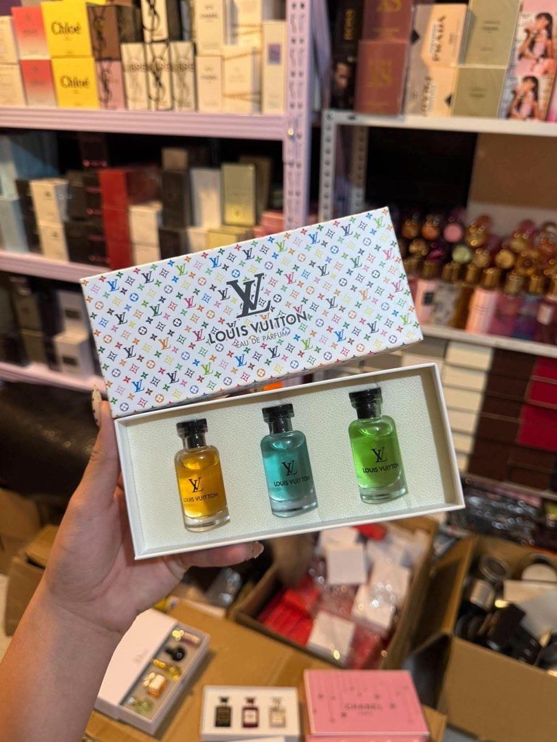 Mini Luxury Perfume Sets (Category: Fragrance & Deodorants) located in Manila. Submitted by ak.kini (Listing ID 1464685605, Image 2). Description: - Perfume sets from luxury brands: Dior, Chanel, Louis Vuitton. - All are US oil-based testers. - Perfect for gifting or personal use. - Ideal for trying out different scents or for travel. DM ME HERE OR IN INSTAGRAM: @shop.a4k.