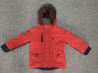 (Category: ) located in . Submitted by st3preloved (Listing ID 1464747927, Image 1). Description: .