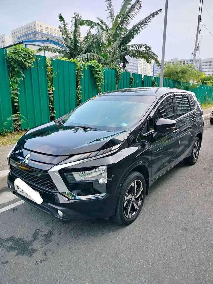 Mitsubishi XPANDER GLX Auto (Category: Used Cars) located in Caloocan City. Submitted by heelloimtim (Listing ID 1460885200, Image 1). Description: Color: Graphite Metallic Grey 40k odo No issue Cash: 1.099m Pm/Dm.