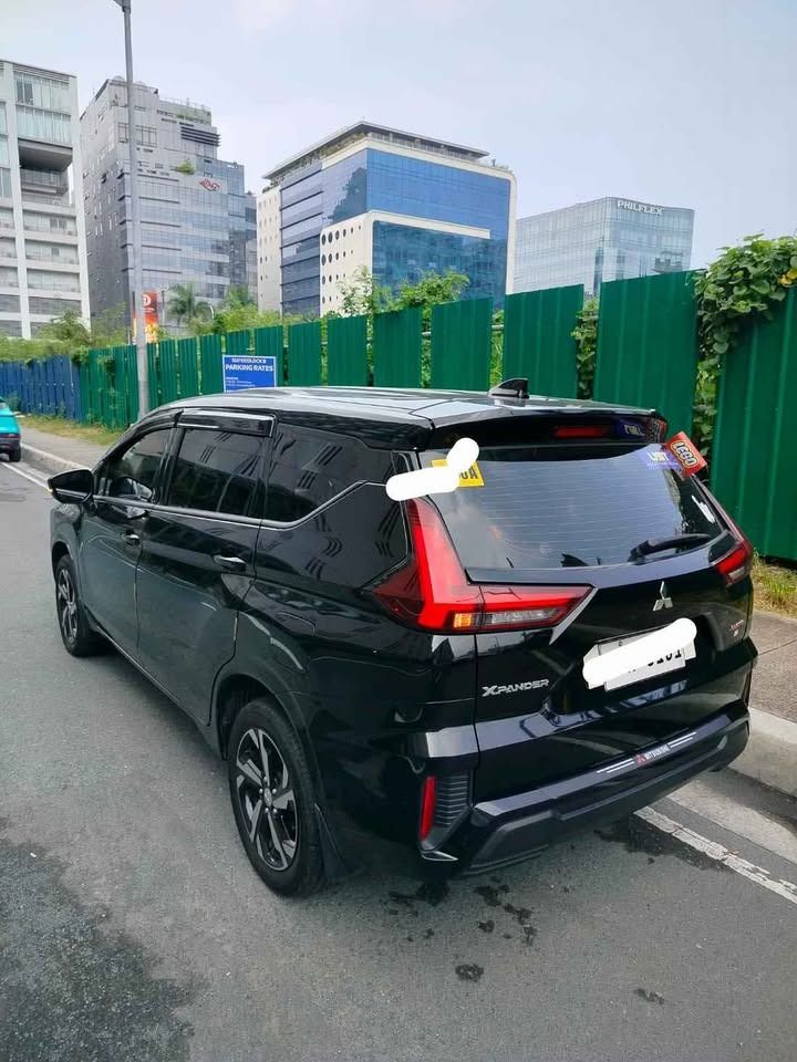Mitsubishi XPANDER GLX Auto (Category: Used Cars) located in Caloocan City. Submitted by heelloimtim (Listing ID 1460885200, Image 2). Description: Color: Graphite Metallic Grey 40k odo No issue Cash: 1.099m Pm/Dm.