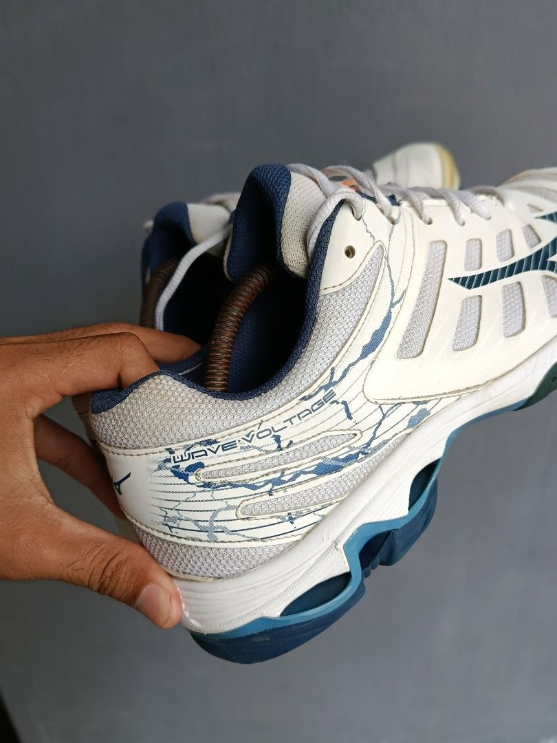 MIZUNO VOLTAGE (Category: Announcements) located in Dagupan City. Submitted by rodolfo_b (Listing ID 1464617043, Image 3). Description: .
