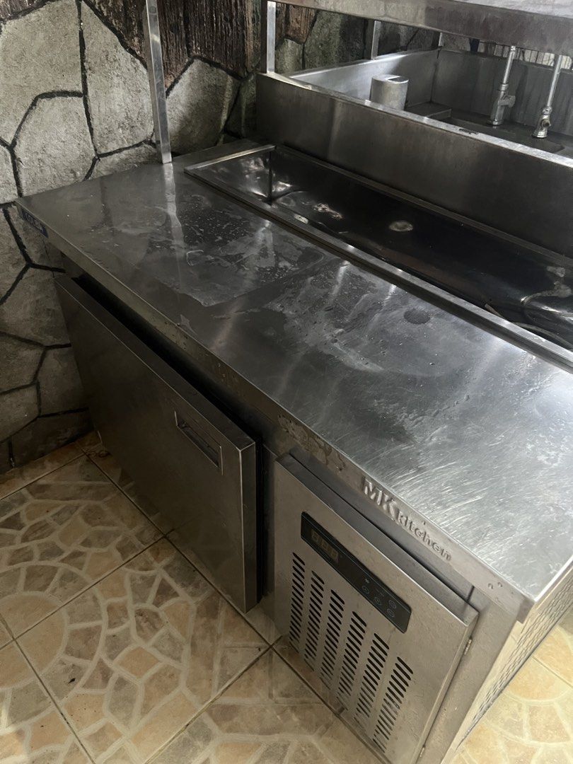MK Kitchen (Category: Other Kitchenware & Tableware) located in Quezon City. Submitted by dolphin1976 (Listing ID 1464570451, Image 2). Description: Food Pan Chiller / Stainless Steel .