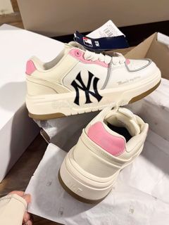(Category: ) located in . Submitted by pickplanet_sneaker_shirt (Listing ID 1464734556, Image 1). Description: .