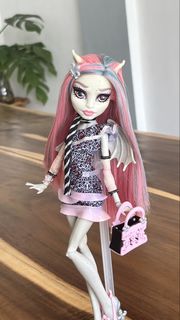 (Category: ) located in . Submitted by true.dollies (Listing ID 1464613367, Image 1). Description: .