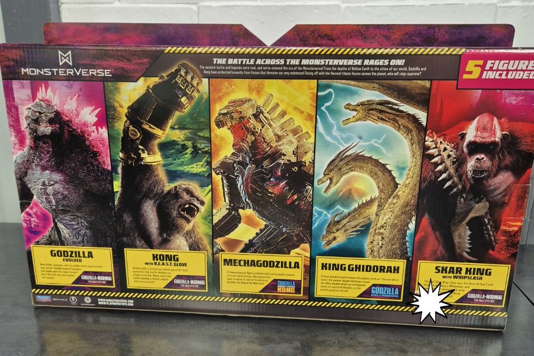 MonsterVerse Titans vs Titans Battle Pack 5 Figures (Category: Figurines & Statues) located in Bacoor. Submitted by gino_dc (Listing ID 1464615088, Image 3). Description: - Ultimate Titan Showdown Battle Pack! - Features 5 iconic MonsterVerse Titans: - Godzilla Evolved - Kong with B.E.A.S.T. Glove - Mechagodzilla - King Ghidorah - Shar King with Whipslash - A must-have for any MonsterVerse enthusiast!.