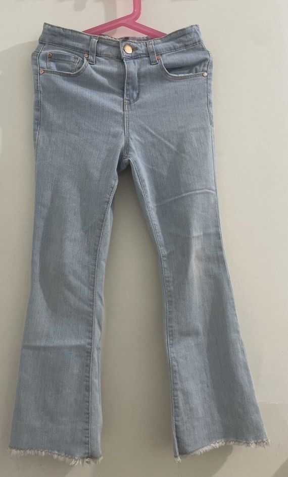 Moose Girl Light Wash Flared Jeans Size 8 (Category: Jeans) located in Quezon City. Submitted by sanri23 (Listing ID 1464592665, Image 1). Description: - Brand: Moose Girl - Style: Light wash flared jeans - Details: Frayed hem, elastic waistband - Size: 8 - Perfect for: Everyday wear.