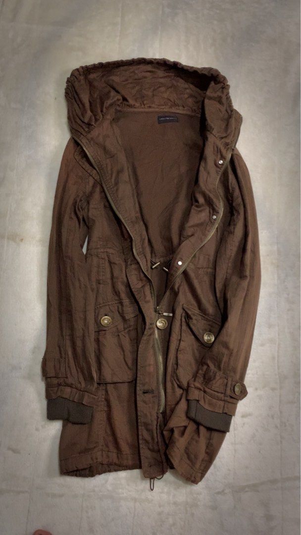 Mossimo sports (Category: Coats, Jackets and Outerwear) located in Aloran. Submitted by cowskin_927 (Listing ID 1464572793, Image 3). Description: Mossimo sports Size medium 20 x 32 Flaws last pic.