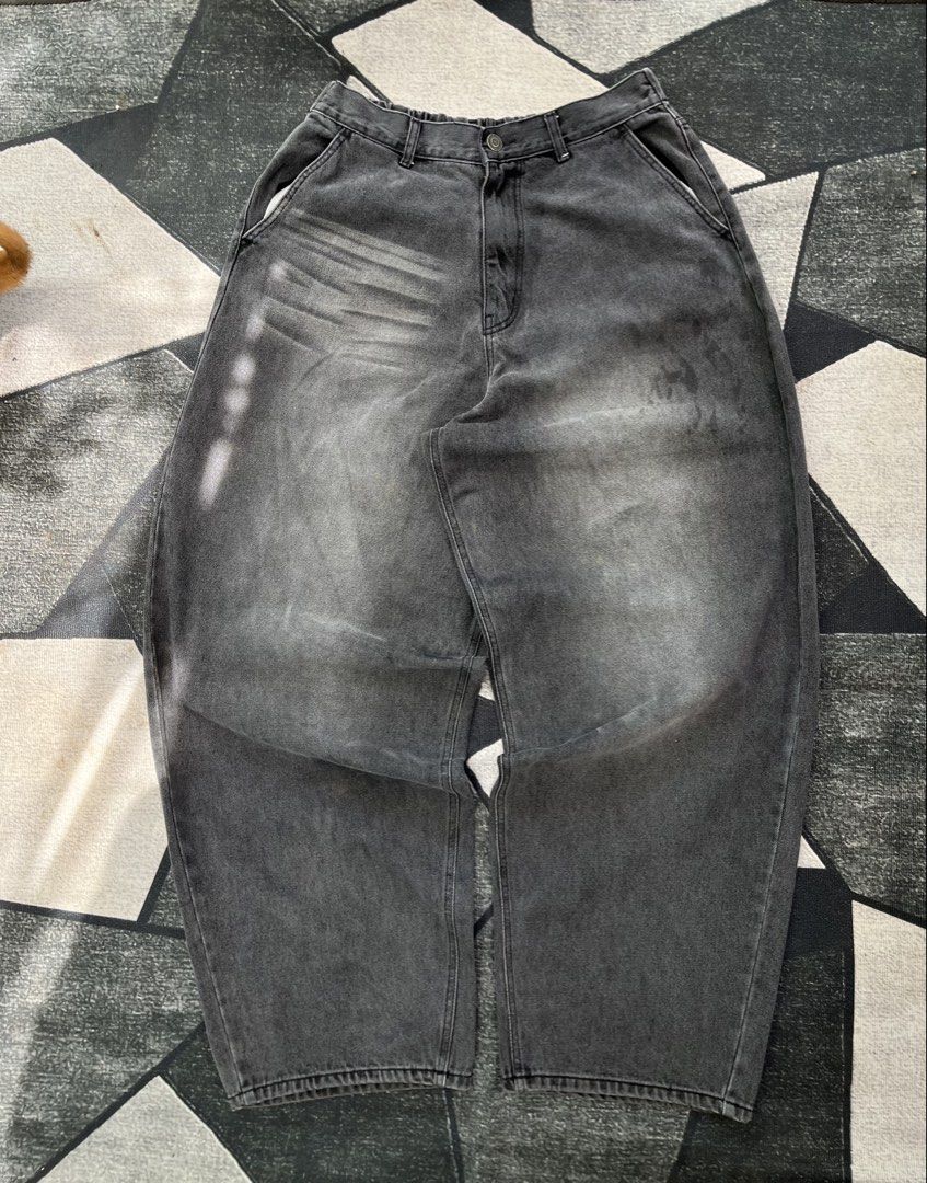 MP+ black washed faded baggy pants (Category: Jeans) located in Laguindingan. Submitted by thriftn0_limits (Listing ID 1464600574, Image 1). Description: MP+ Black washed faded baggy pants WAIST: 30-36 LENGTH: 44 THIGH: 17 HEM: 10 Very good condition No issues High quality Hard/heavy denim Color rate: 9.5/10 Mine: 1200+ sf.