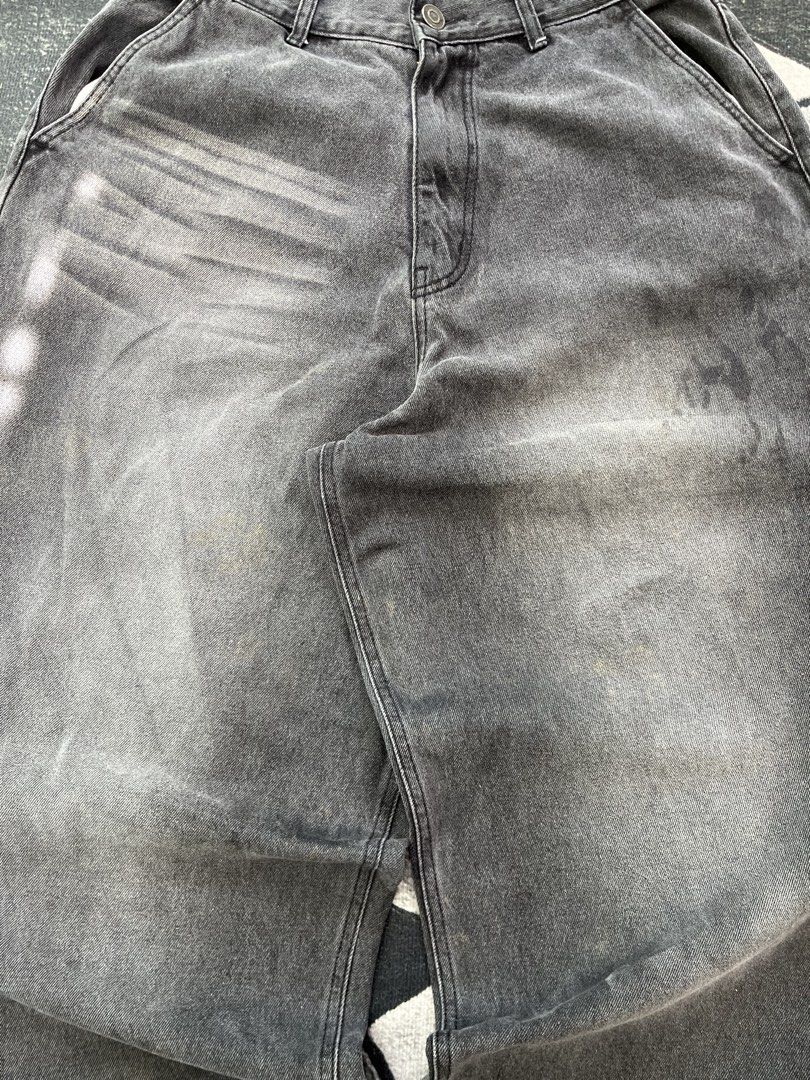 MP+ black washed faded baggy pants (Category: Jeans) located in Laguindingan. Submitted by thriftn0_limits (Listing ID 1464600574, Image 3). Description: MP+ Black washed faded baggy pants WAIST: 30-36 LENGTH: 44 THIGH: 17 HEM: 10 Very good condition No issues High quality Hard/heavy denim Color rate: 9.5/10 Mine: 1200+ sf.