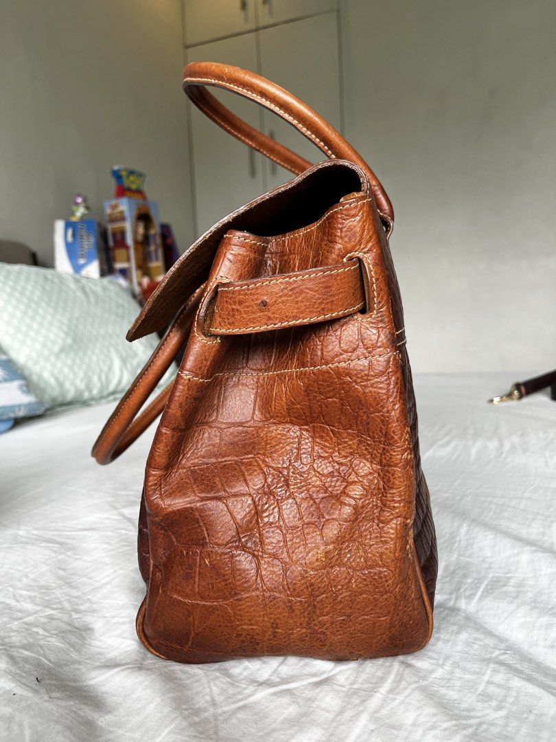 Mulberry Bayswater handbag (Category: Luxury Bags & Wallets) located in Antipolo. Submitted by itsme_ghelsonn (Listing ID 1464598074, Image 2). Description: Message me for more picture .