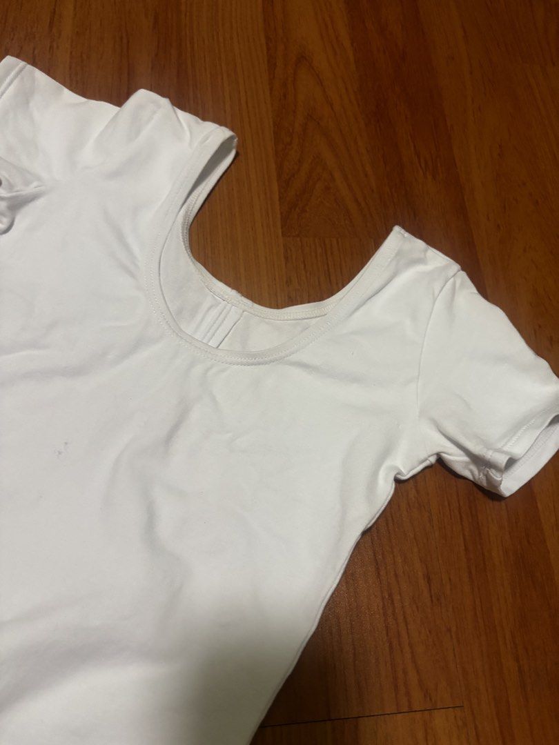 Nabaiji White Leotard & Pink Shorts Set (Category: Babies & Kids Fashion) located in Pasig City. Submitted by pipsqueakscorner (Listing ID 1464572047, Image 3). Description: - White short-sleeved leotard with scoop neck (back part) - Pink Nabaiji shorts with small logo detail - Ideal for dance or gymnastics practice - Made from comfortable and stretchy material - Perfect for active kids Sold in set RFS: Outgrown.