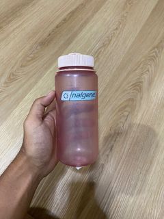 (Kategori: ) berada di . Dikirim oleh preloved_stuff27 (ID iklan 1464651991, Gambar 1). Deskripsi: .