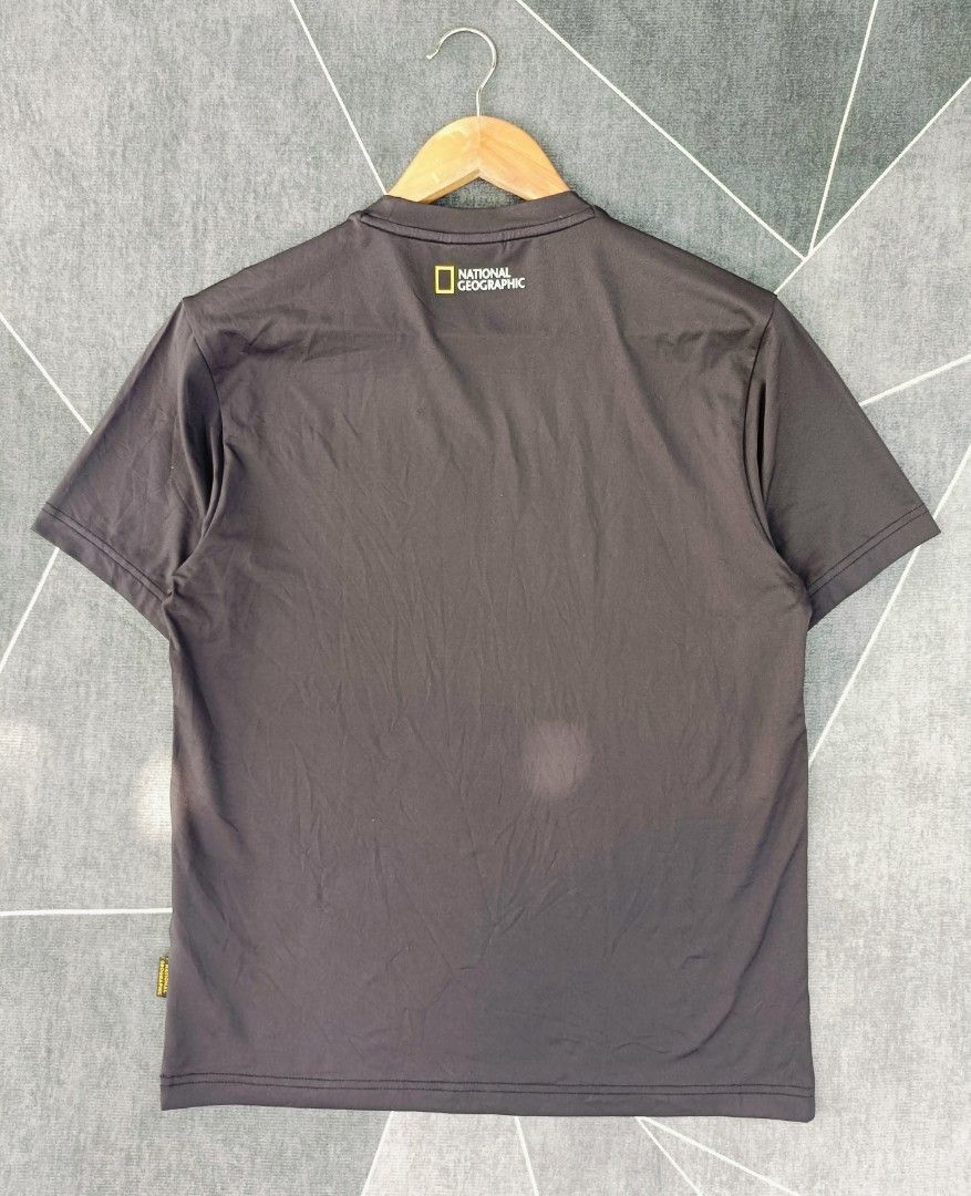 National Geographic Shirt (Authentic) (Category: Tshirts & Polo Shirts ) located in Cebu City. Submitted by renzecamingay (Listing ID 1464585402, Image 2). Description: National Geographic Good as New (COLOR CARBON BLACK) Small fit Width 19 Length 26 500 Plus ship Only Thank you and GOD bless ☺️.