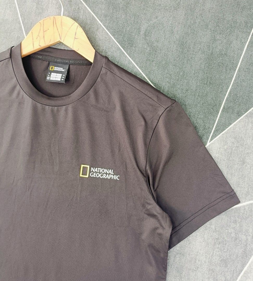 National Geographic Shirt (Authentic) (Category: Tshirts & Polo Shirts ) located in Cebu City. Submitted by renzecamingay (Listing ID 1464585402, Image 3). Description: National Geographic Good as New (COLOR CARBON BLACK) Small fit Width 19 Length 26 500 Plus ship Only Thank you and GOD bless ☺️.
