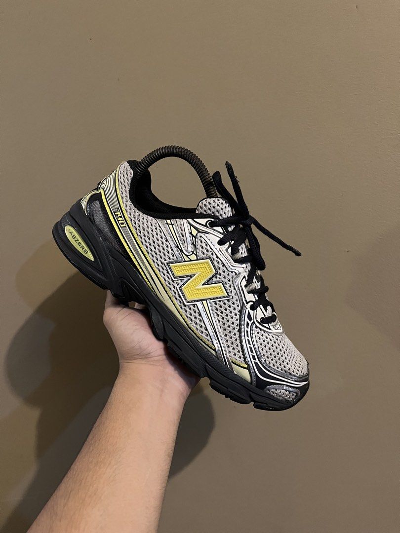 NB 740 (Category: Sneakers) located in Butuan. Submitted by rnthrifter_finds (Listing ID 1464584499, Image 1). Description: Size on Tag : US 6.5/ EU 37.5 / CM 23 (fit up to 23.5 cm) Condition:9.8/10- Zero sole separation , minimal sign of heel drag, overall good condition Perfect for : daily wear, walking / running Source: Thrifted Selected Pairs MOP: Gcash MOD: J&T courier only.