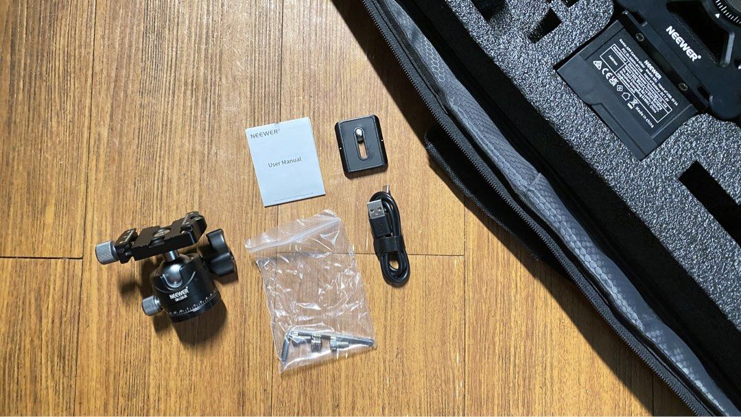 Neewer Camera Slider with Case and Accessories (Category: Camera Bags & Carriers) located in Makati City. Submitted by igoracm (Listing ID 1464620645, Image 3). Description: - Neewer Camera Slider - Includes protective carrying case - Comes with ball head - User manual and USB cable included - Allen wrenches provided - Battery pack included - Ideal for achieving smooth video shots - Ready for your next creative project.